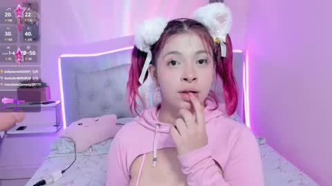 Snapshot of kathia_saenz chatting on January 4, 5:16 pm Kathia  online show from January 4, 5:16 pm