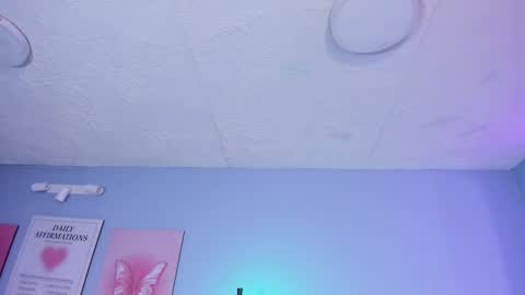 Snapshot of kathia_saenz chatting on September 12, 4:12 am Kathia  online show from September 12, 4:12 am