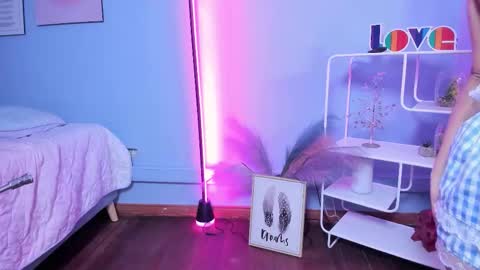 Snapshot of kathia_saenz chatting on December 20, 4:41 am Kathia online show from December 20, 4:41 am