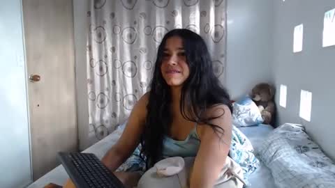 Snapshot of kathiie_ chatting on October 2, 11:39 am K A T H I E online show from October 2, 11:39 am