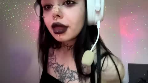 Luna online show from April 1, 3:31 pm