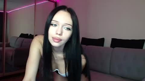KathrineBerry online show from September 28, 6:19 am