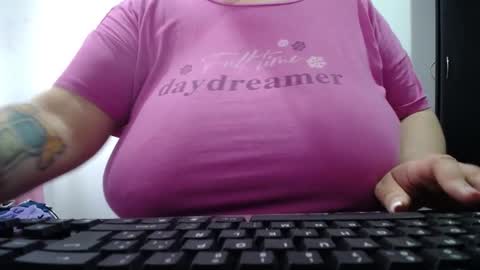 kathybigboobsbbw_ online show from December 31, 8:34 pm