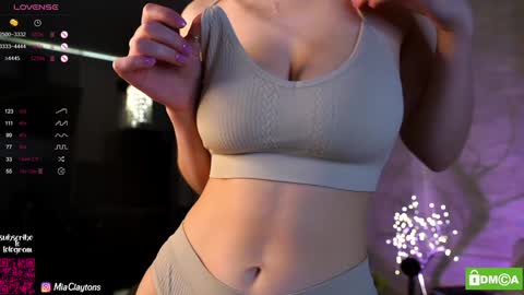 Snapshot of kathyclaytons chatting on February 7, 8:44 am Aneta online show from February 7, 8:44 am