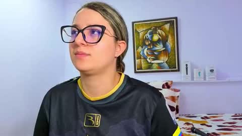 Khaterine online show from October 1, 11:55 pm