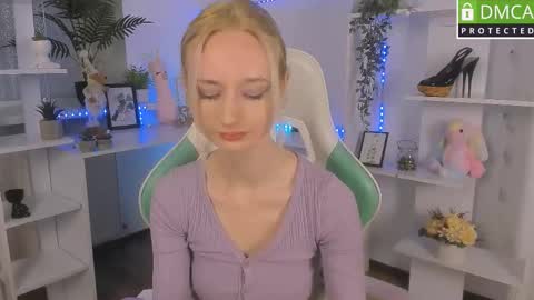 Katia  online show from October 12, 5:39 am