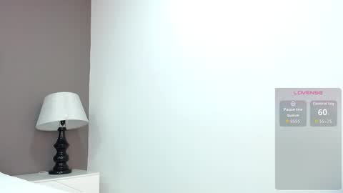 Katia Foster online show from December 2, 11:59 am