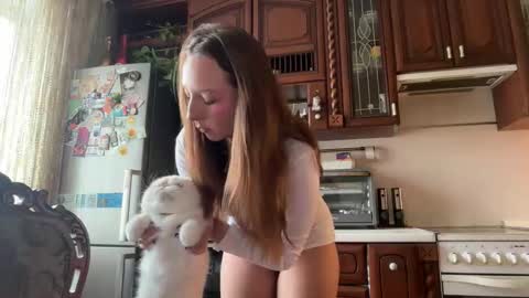 Snapshot of katie________ chatting on November 24, 9:42 am Katienext stream online show from November 24, 9:42 am