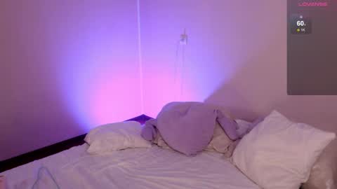 Snapshot of katie_deville chatting on September 23, 1:08 am Katie Deville online show from September 23, 1:08 am