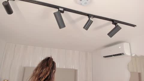 Katie online show from January 3, 11:23 pm