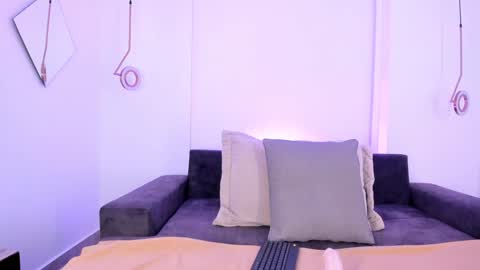 Katie online show from January 6, 12:13 pm