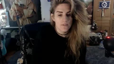 Snapshot of katiecutie_5 chatting on November 21, 6:23 am Katie online show from November 21, 6:23 am