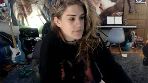 Katie online show from April 8, 2:55 am