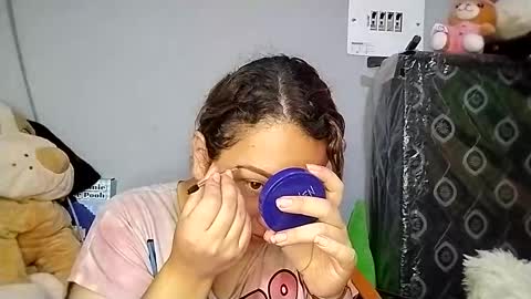 Snapshot of katieeandsharon chatting on December 1, 12:54 pm SHARON KATIEE online show from December 1, 12:54 pm