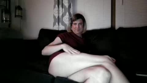 Snapshot of katieutopia chatting on December 21, 4:08 am katieutopia online show from December 21, 4:08 am