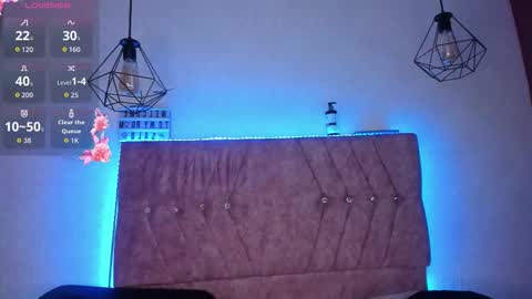 Snapshot of katiie_m chatting on February 25, 10:14 am Katie online show from February 25, 10:14 am