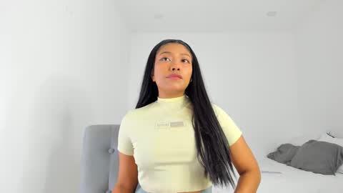 Snapshot of katnees_correa chatting on February 26, 11:41 am Follow me on instagram and twitter as correaktnees online show from February 26, 11:41 am