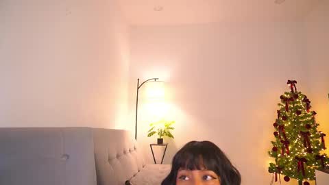 Follow me on instagram and twitter as correaktnees online show from December 15, 7:34 am