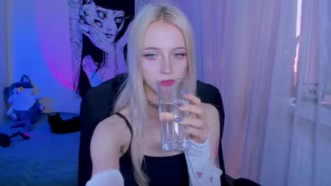 Snapshot of katorysan chatting on March 7, 2:34 pm Katory online show from March 7, 2:34 pm