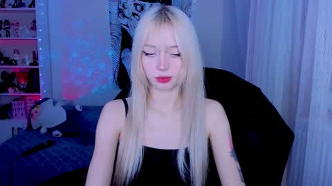 Snapshot of katorysan chatting on October 13, 1:44 pm Katory online show from October 13, 1:44 pm