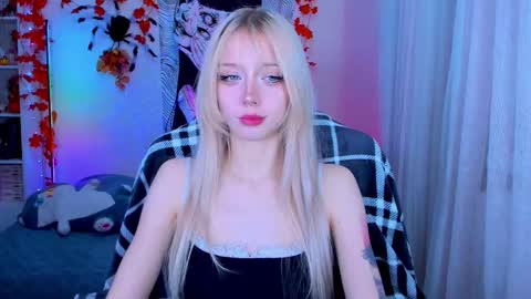 Snapshot of katorysan chatting on November 12, 1:22 pm Katory online show from November 12, 1:22 pm