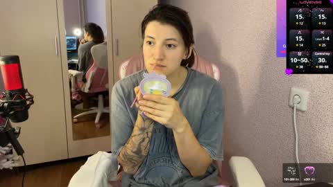   naked in pvt show 100 tk online show from February 4, 10:54 am