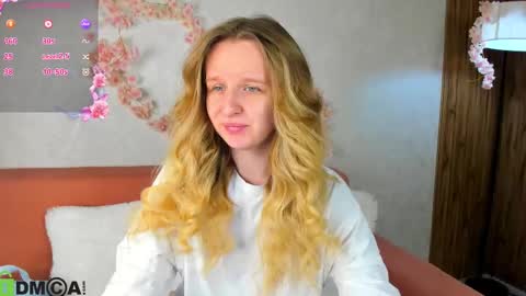 Snapshot of katrina_bail chatting on September 24, 12:36 am Katrina Bail online show from September 24, 12:36 am