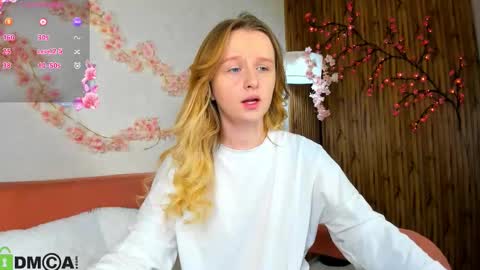 Snapshot of katrina_bail chatting on September 25, 12:36 am Katrina Bail online show from September 25, 12:36 am