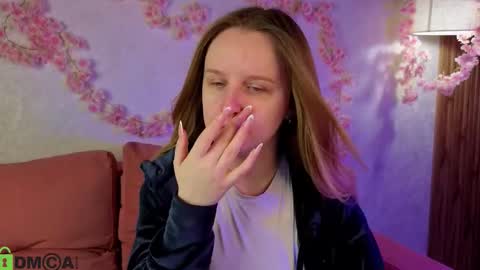 Katrina Bail online show from November 28, 1:19 am