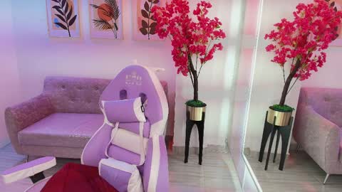 Katrina online show from April 1, 1:41 pm