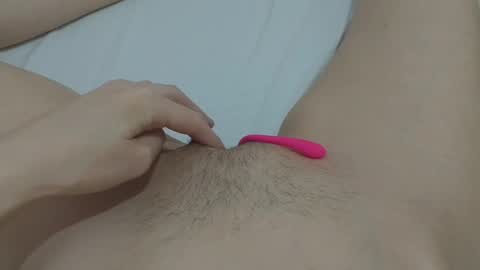 Snapshot of katrinna_arinna chatting on January 11, 6:44 pm katrina dont forget to give me thumbs up online show from January 11, 6:44 pm