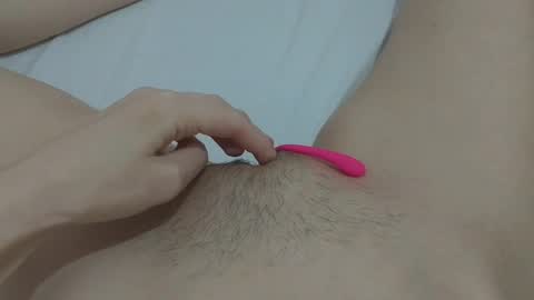 Snapshot of katrinna_arinna chatting on January 12, 11:50 am katrina dont forget to give me thumbs up online show from January 12, 11:50 am