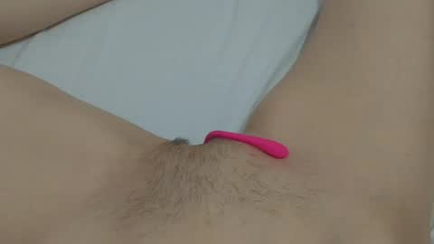 Snapshot of katrinna_arinna chatting on January 19, 9:55 am katrina dont forget to give me thumbs up online show from January 19, 9:55 am