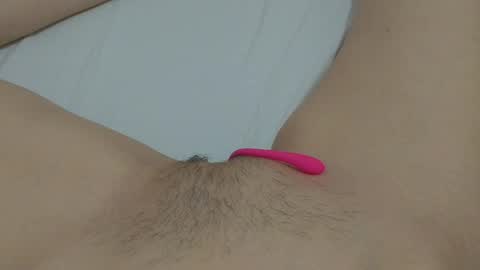 Snapshot of katrinna_arinna chatting on January 21, 9:36 pm katrina dont forget to give me thumbs up online show from January 21, 9:36 pm