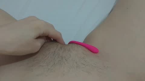 Snapshot of katrinna_arinna chatting on January 22, 3:41 am katrina dont forget to give me thumbs up online show from January 22, 3:41 am