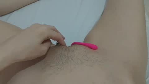 Snapshot of katrinna_arinna chatting on January 24, 6:25 pm katrina dont forget to give me thumbs up online show from January 24, 6:25 pm