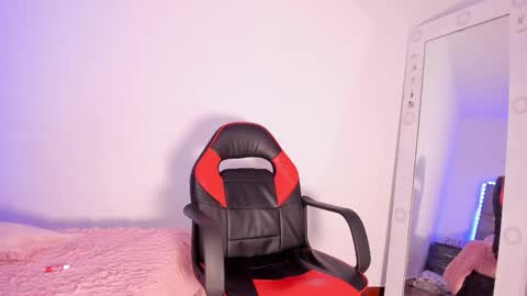 Snapshot of katriona_gracee chatting on October 31, 11:50 pm Katriona online show from October 31, 11:50 pm