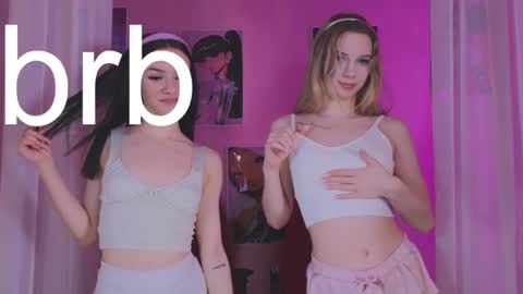 Snapshot of katt_yy chatting on February 23, 3:40 pm katt_yy online show from February 23, 3:40 pm