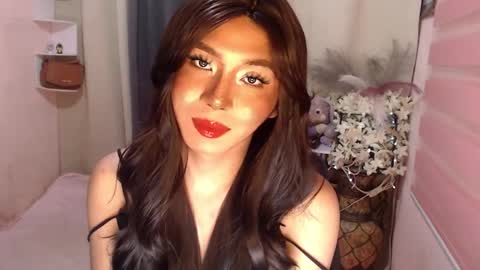 Snapshot of kattiecurrent chatting on November 28, 3:20 am Saisy online show from November 28, 3:20 am