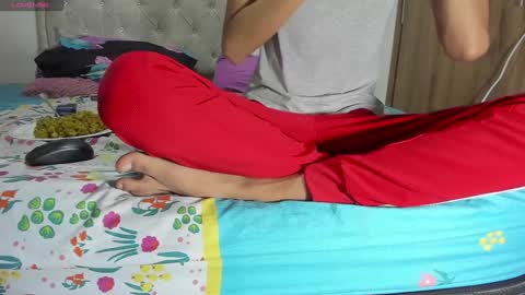 Snapshot of kattita chatting on December 9, 7:50 am Katrina online show from December 9, 7:50 am