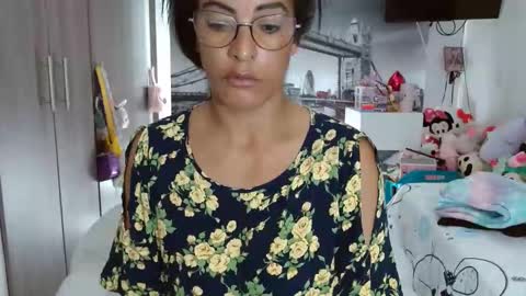 KattleyaGrey online show from December 18, 2:06 pm