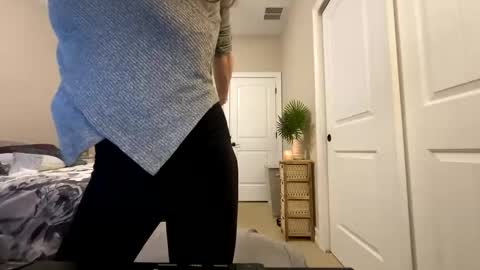 Snapshot of kattnip44 chatting on October 9, 3:21 pm Josie live show Tuesday Wednesday and Thursday online show from October 9, 3:21 pm