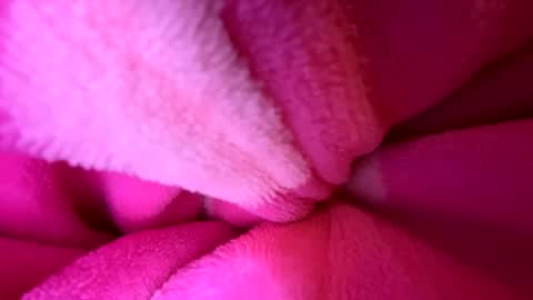 Snapshot of kattnip44 chatting on November 30, 9:24 am Josie live show Tuesday Wednesday and Thursday online show from November 30, 9:24 am