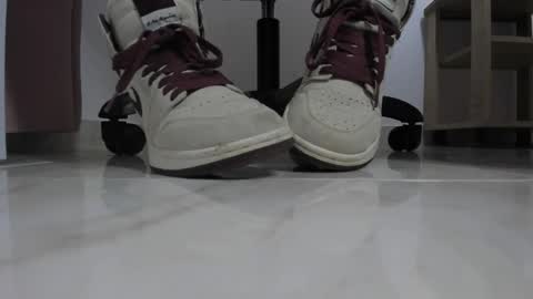 Katty online show from March 18, 7:06 pm