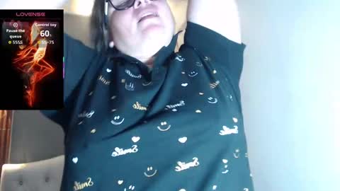 Snapshot of katty_findom_ chatting on November 8, 12:38 pm katty online show from November 8, 12:38 pm