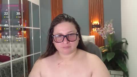 Snapshot of katty_findom_ chatting on December 2, 12:32 pm katty online show from December 2, 12:32 pm