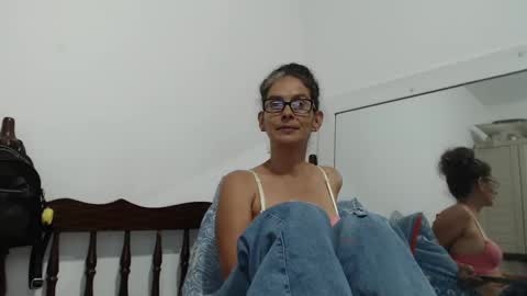 Snapshot of kattydirty144 chatting on December 27, 10:16 pm angel online show from December 27, 10:16 pm