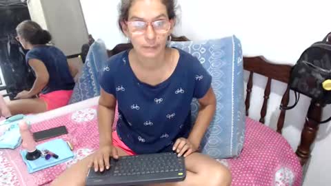 Snapshot of kattydirty144 chatting on March 7, 11:18 am angel online show from March 7, 11:18 am