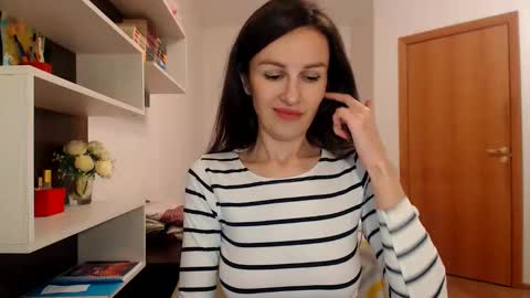 Snapshot of kattysapphire chatting on October 31, 2:51 pm KattySapphire online show from October 31, 2:51 pm