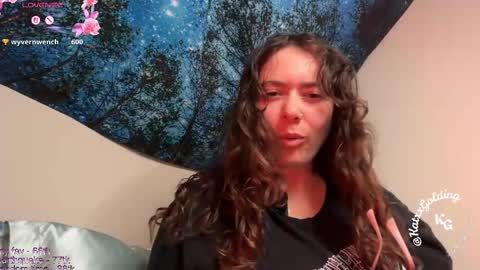 Snapshot of katxxgolding chatting on October 3, 7:05 am Princesse Kat  online show from October 3, 7:05 am